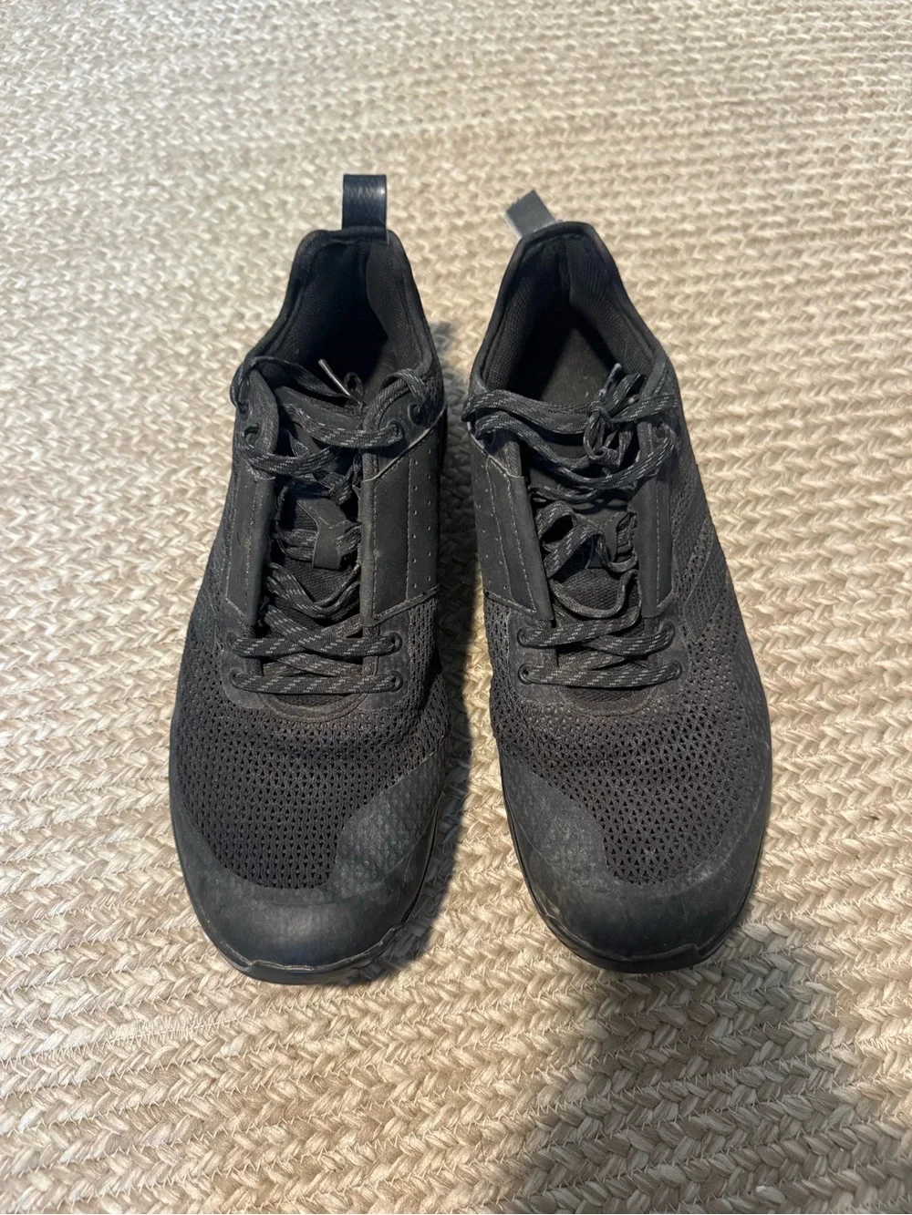 adidas Men’s Black Lightweight Breathable Athletic Trainers